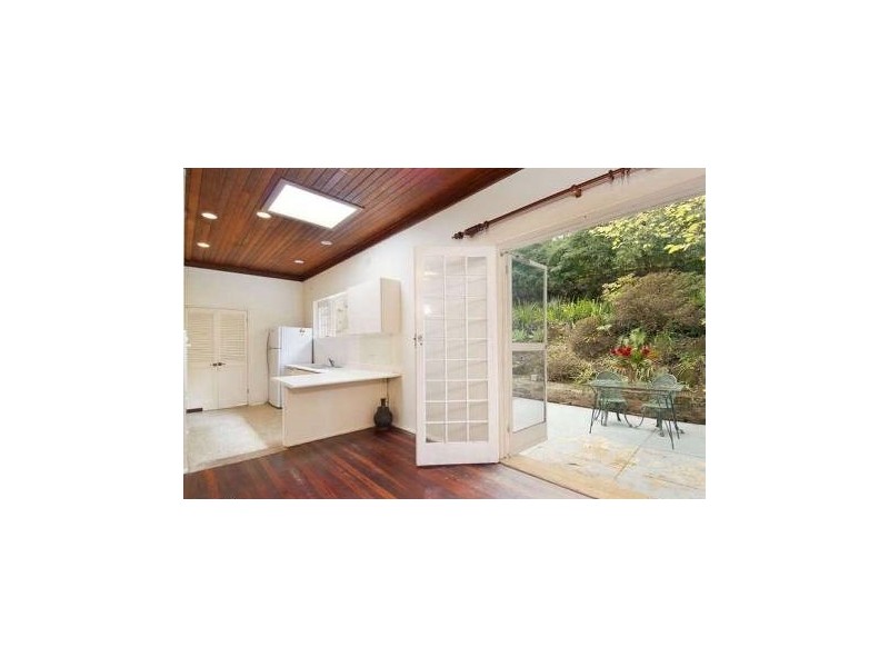 11 Dennis Ave, Wahroonga NSW 2076