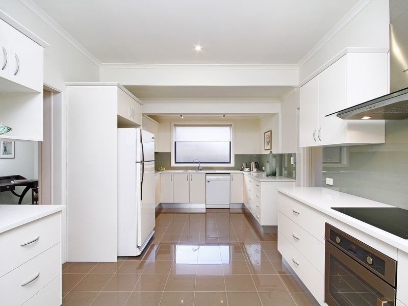 1 Kimbarra Road, Pymble NSW 2073