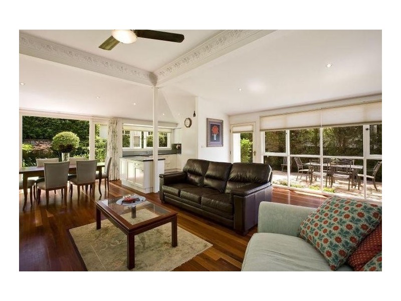 1 Macquarie Road, Pymble NSW 2073