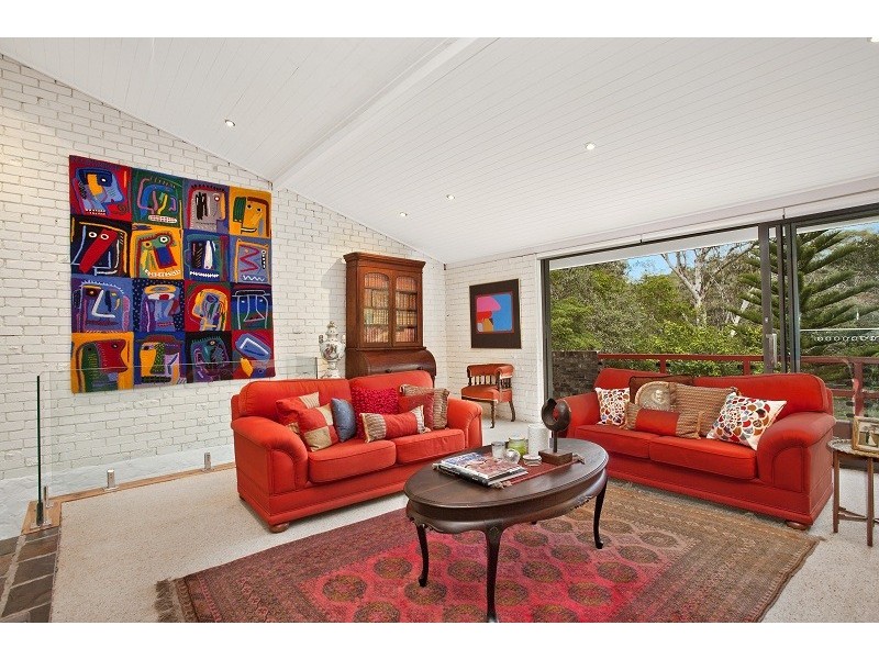 25 Lowry Crescent, St Ives NSW 2075