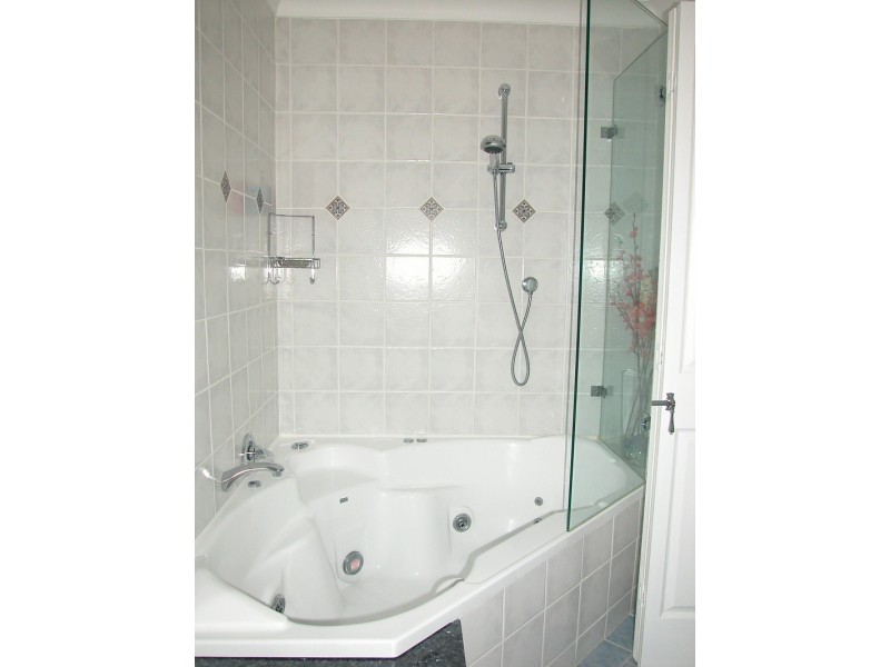 6 Yarralumla Avenue, St Ives NSW 2075