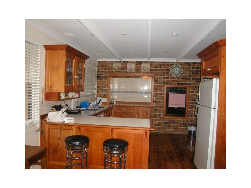 6 Yarralumla Ave, St Ives NSW 2075