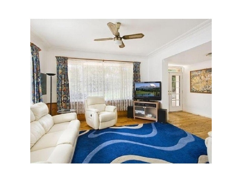 27 Grayling Road, West Pymble NSW 2073