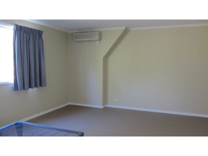 8 MacLaurin Parade, Roseville NSW 2069