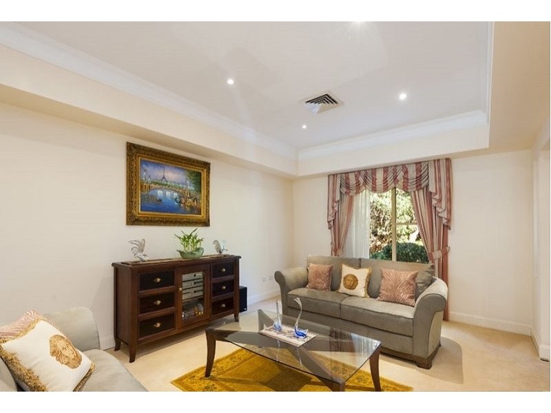 73a Livingstone Avenue, Pymble NSW 2073