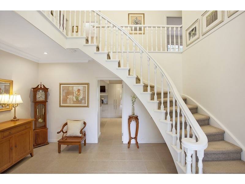 7 Oswald Close, Warrawee NSW 2074