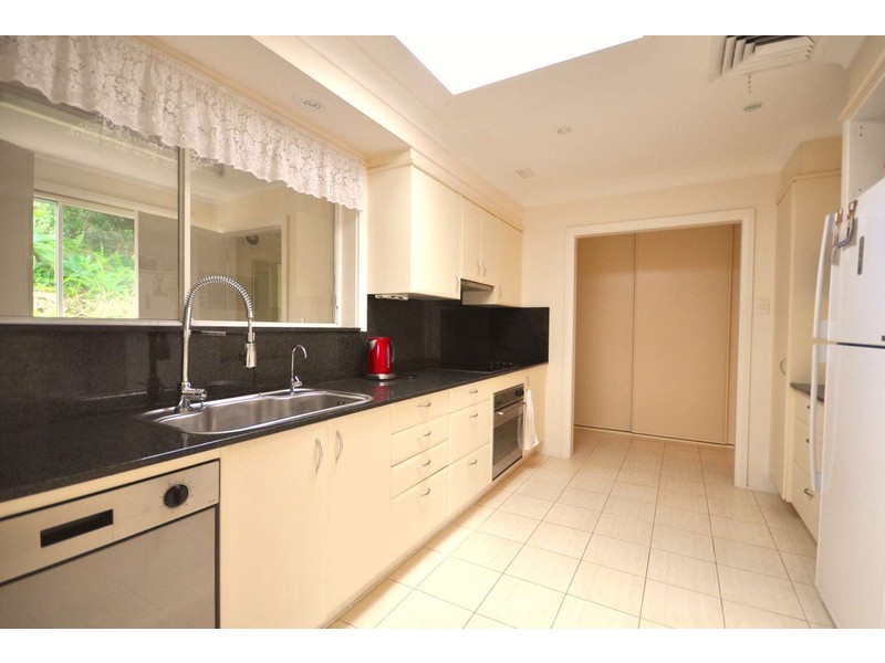 19 Windsor Place, St Ives NSW 2075