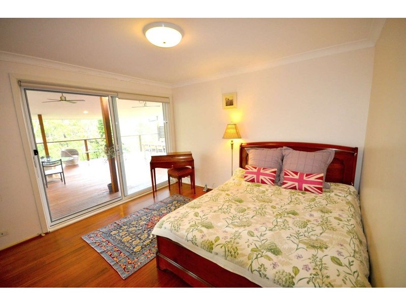 19 Windsor Place, St Ives NSW 2075