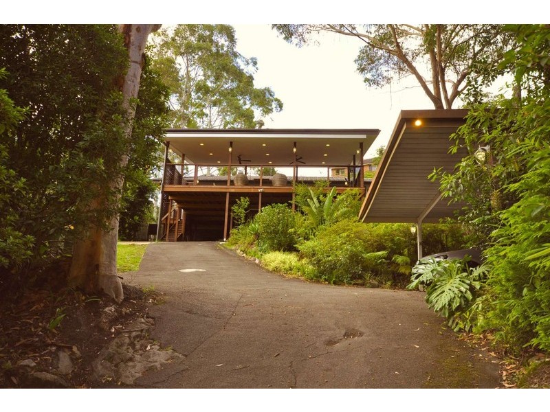 19 Windsor Place, St Ives NSW 2075