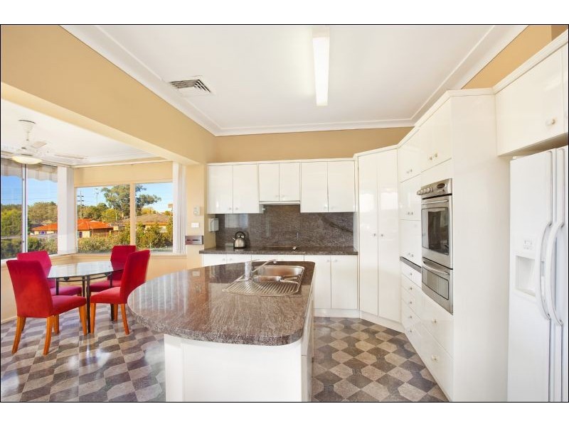 6 Salerwong Place, Ryde NSW 2112