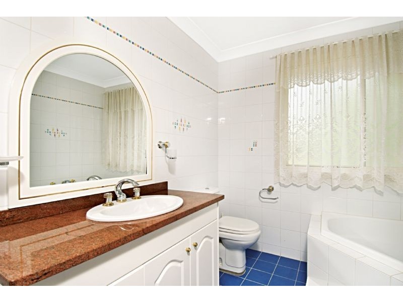 1/15 Phoenix Cl, Castle Hill NSW 2154