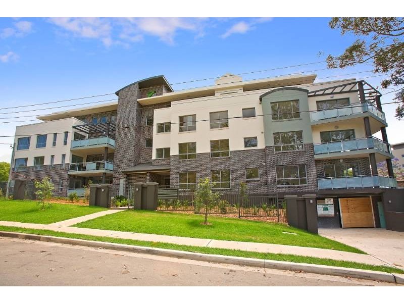 2/2A Womerah Street, Turramurra NSW 2074