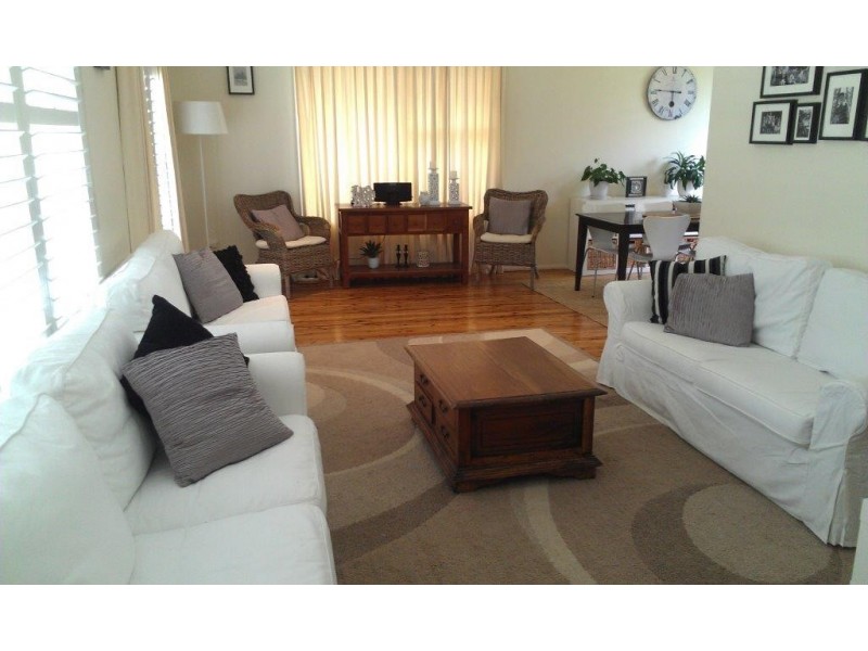 24 Alvona Avenue, St Ives NSW 2075