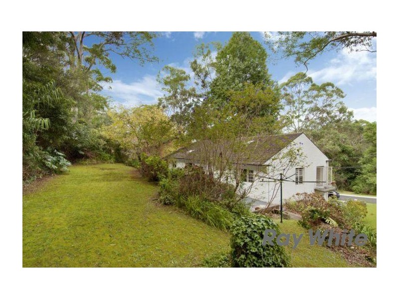 11 Dennis Avenue, Wahroonga NSW 2076