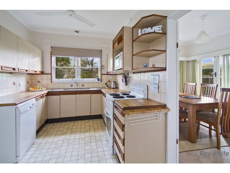 18 Mudies Road, St Ives NSW 2075