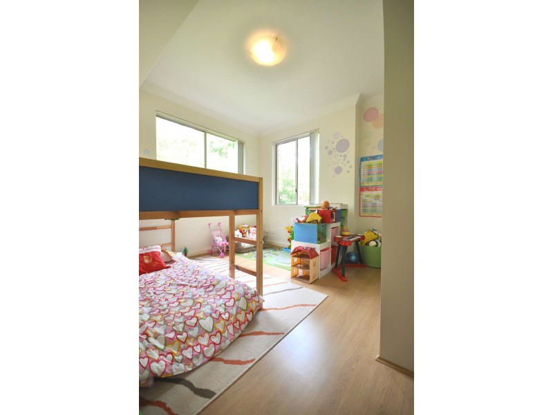 2/125-127 Mona Vale Rd, St Ives NSW 2075