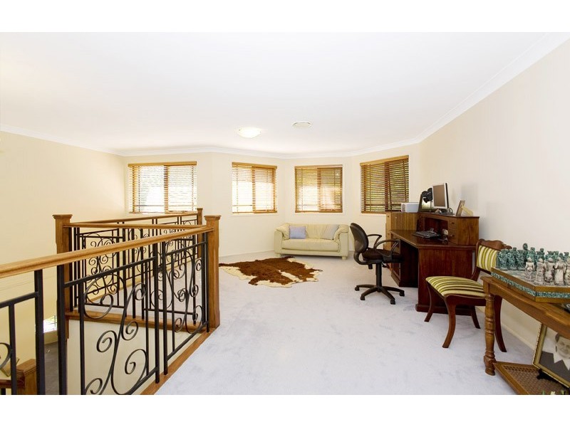 1 Lyrebird Place, St Ives NSW 2075