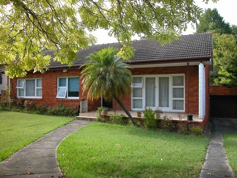 24 Balmaringa Ave, Turramurra NSW 2074