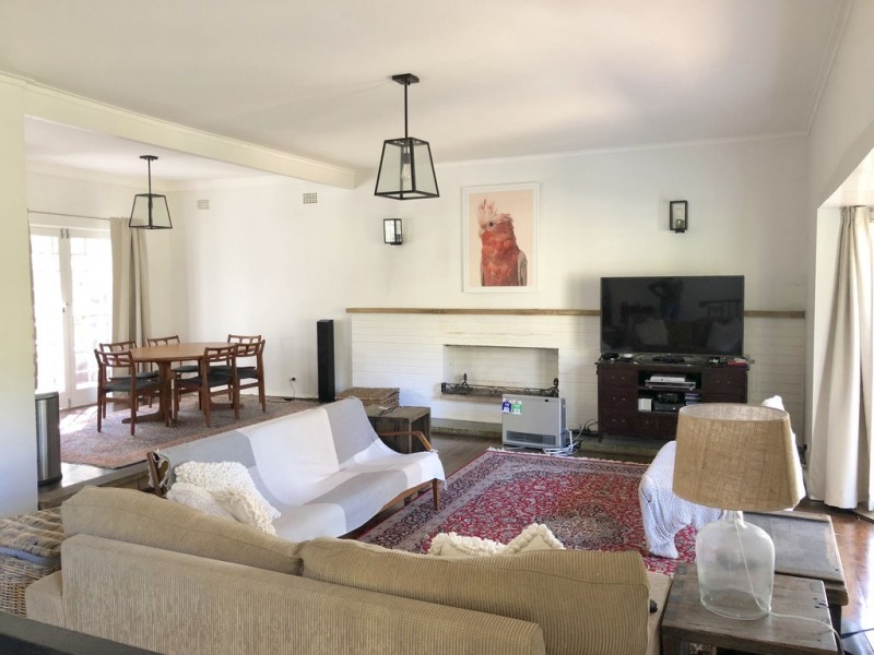 11 Dennis Ave, Wahroonga NSW 2076