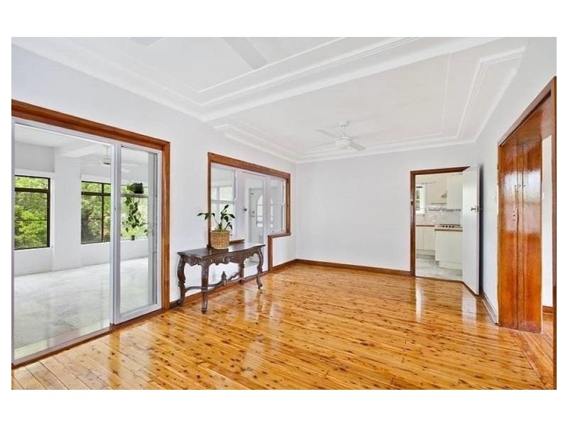 37 Beechworth Road, Pymble NSW 2073