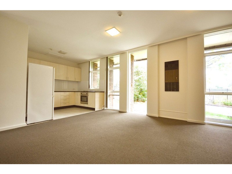 1/27 College Crescent, St Ives NSW 2075