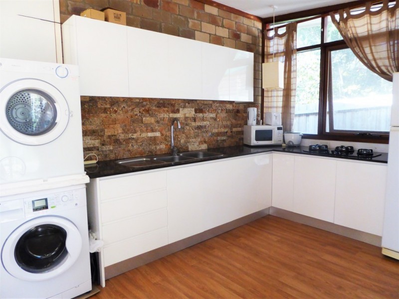 FLAT/155-157 Burns Road, Turramurra NSW 2074