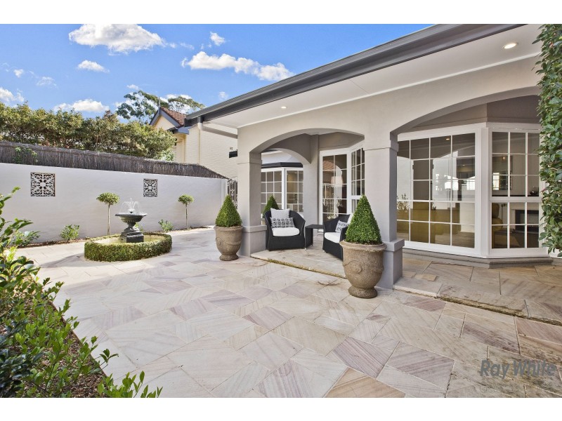 92 Carrington Rd, Wahroonga NSW 2076