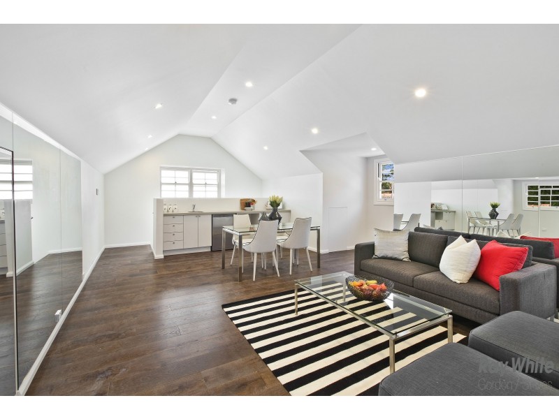 92 Carrington Rd, Wahroonga NSW 2076