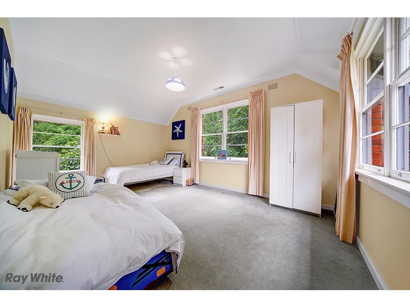 14 Bloomsbury Avenue, Pymble NSW 2073