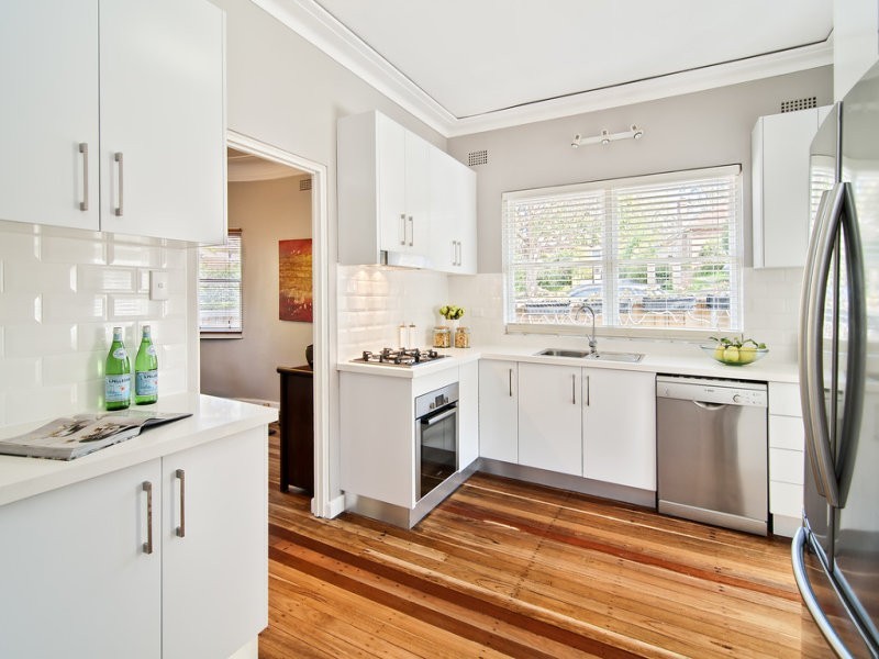 266 Eastern Valley Way, Middle Cove NSW 2068