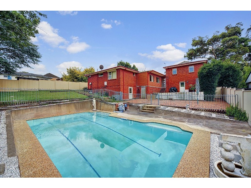 9 Shelby Road, St Ives NSW 2075