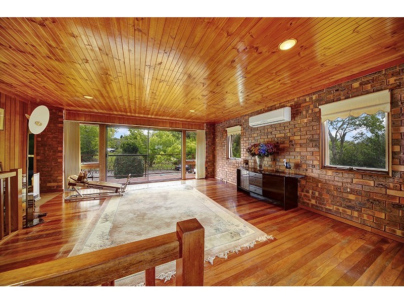 9 Shelby Road, St Ives NSW 2075