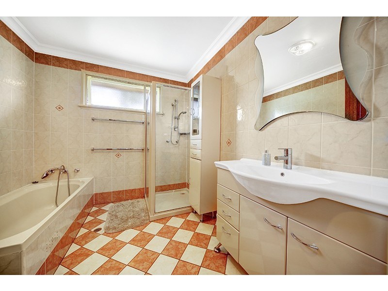 9 Shelby Road, St Ives NSW 2075