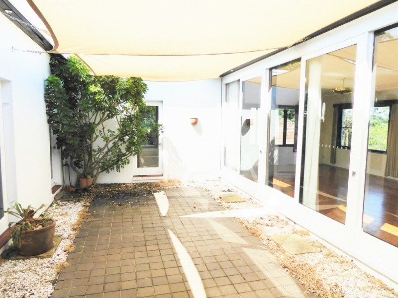 25 Hunter Ave, St Ives NSW 2075