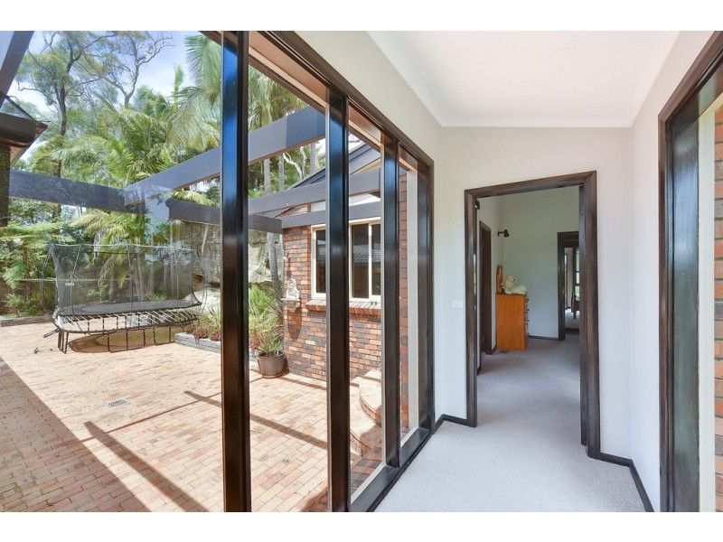 8 Otaki Place, St Ives NSW 2075
