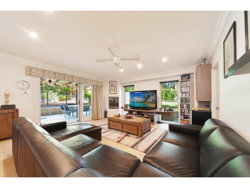 4 Eastern Arterial Road, St Ives NSW 2075