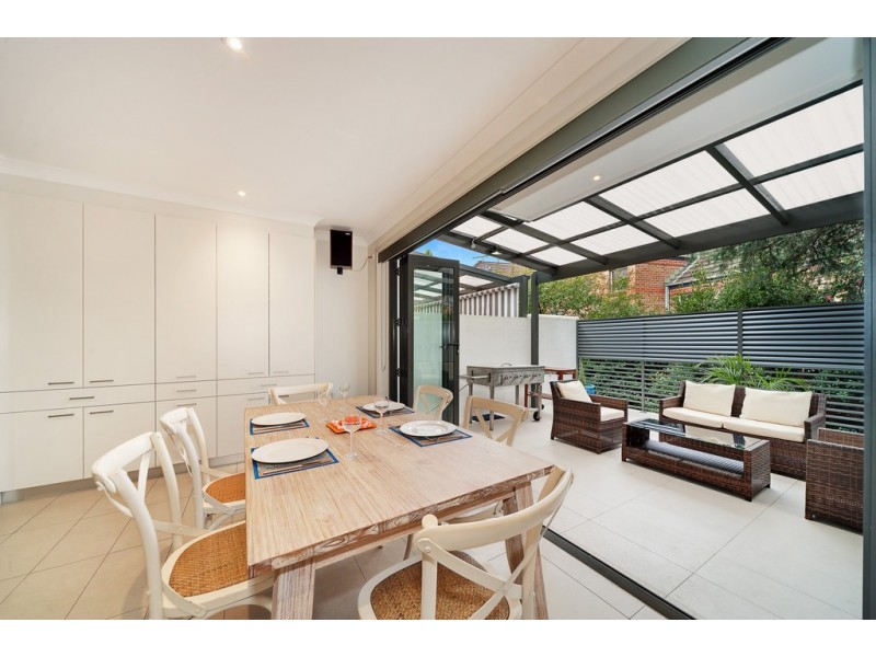 8/6 Shinfield Avenue, St Ives NSW 2075