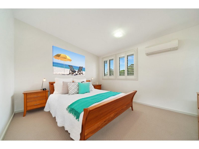 8/6 Shinfield Avenue, St Ives NSW 2075
