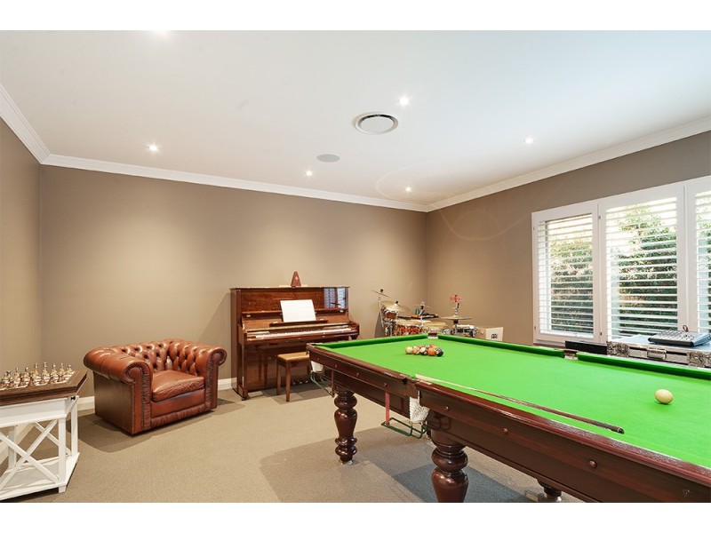 9 Lucia Avenue, St Ives NSW 2075