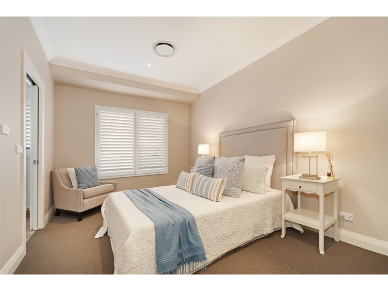 9 Lucia Avenue, St Ives NSW 2075