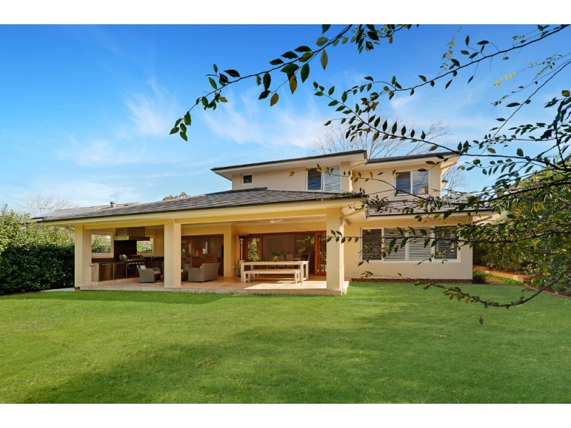 9 Lucia Avenue, St Ives NSW 2075