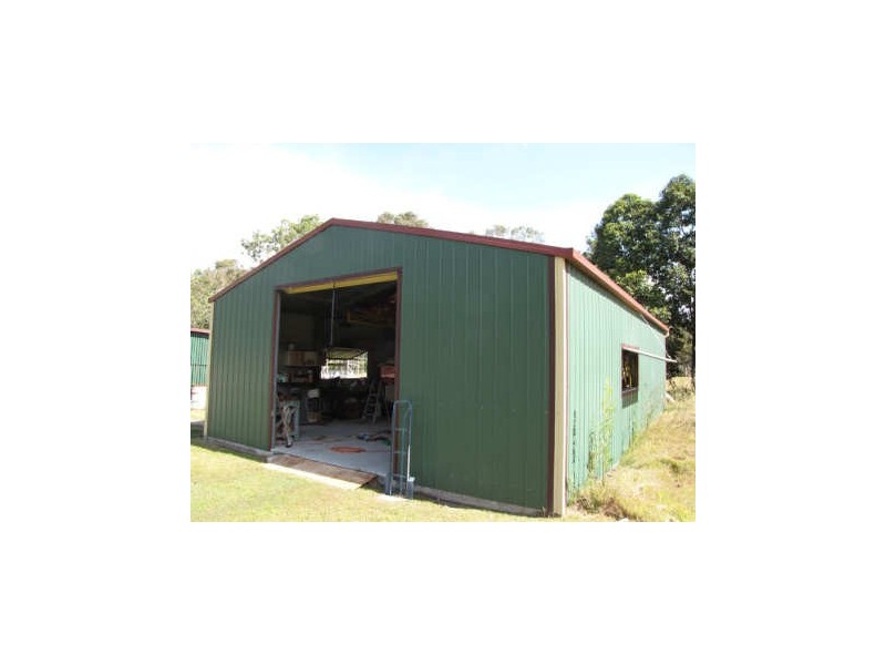 171 Lance Rd, North Maclean QLD 4280