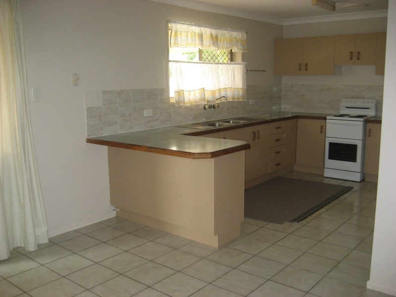 6 Belford St, Boronia Heights QLD 4124