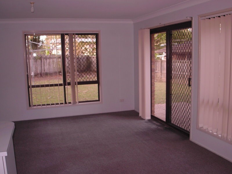 6 Bron Crt, Loganlea QLD 4131