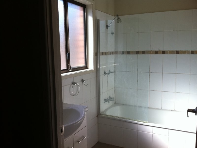 74 Augusta St, Crestmead QLD 4132