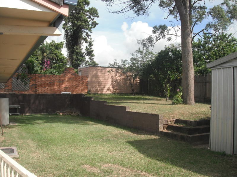 24 Algol St, Regents Park QLD 4118