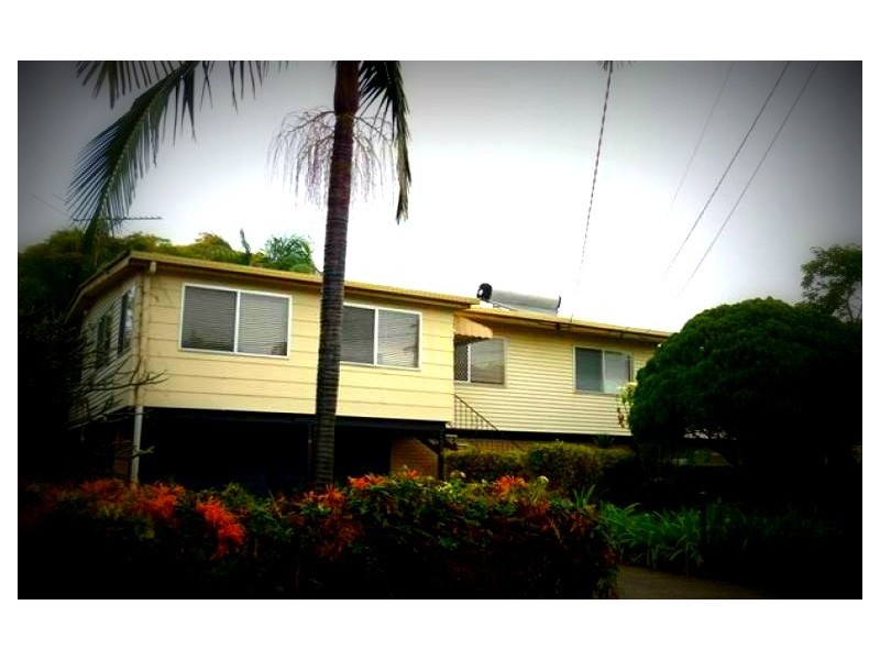 8 Ellen St, Kingston QLD 4114