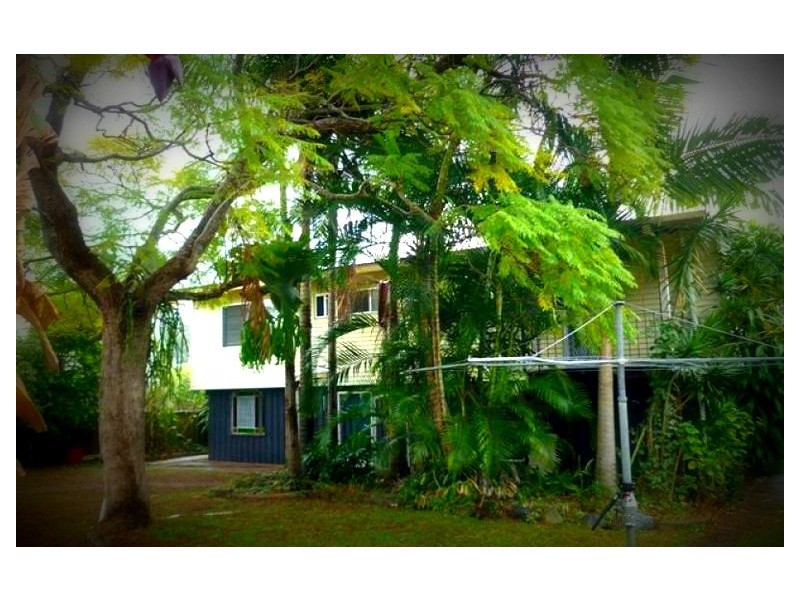 8 Ellen St, Kingston QLD 4114