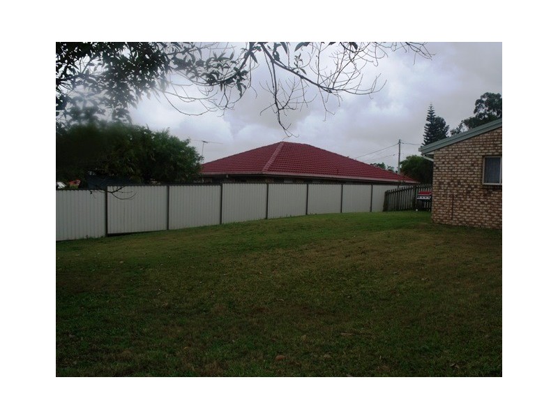 11 Barcrest Street, Crestmead QLD 4132