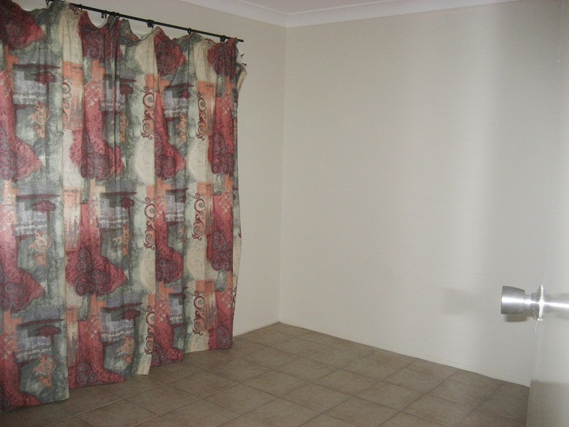 68 Browns Plains Rd, Browns Plains QLD 4118